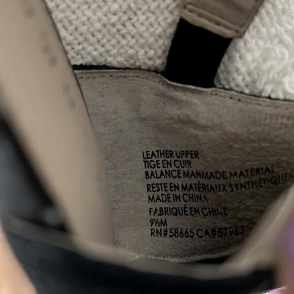 Hinge Cora Layered Block Heel Sandal Black Suede size 9.5 - Picture 11 of 12